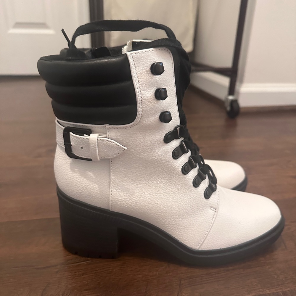Mix No. 6 Kadin Combat Boot Size 8